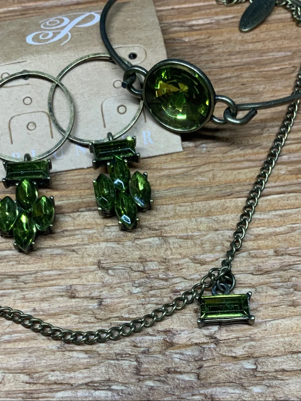 Plunder Green Crystal Stones Antique Bronze Necklace, Bracelet & Earrings Set